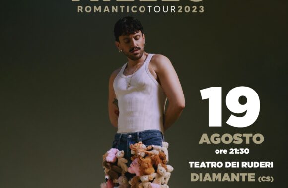 AIELLO FA ESPLODERE IL TEATRO DI CIRELLA AIELLO FA ESPLODERE IL TEATRO DI CIRELLA