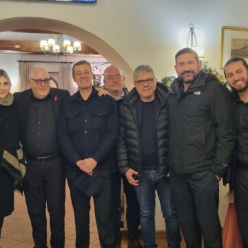 SUCCESSO PER I NERI PER CASO AL CHRISTMAS FEST A LAMEZIA TERME SUCCESSO PER I NERI PER CASO AL CHRISTMAS FEST A LAMEZIA TERME