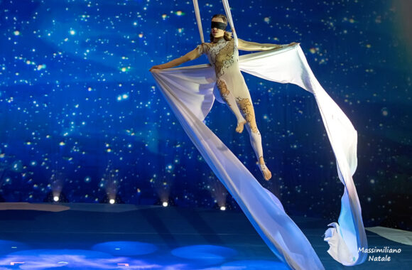 MERAVIGLIA PER ALIS DI LE CIRQUE TOP PERFORMERS AL PALACALAFIORE DI REGGIO