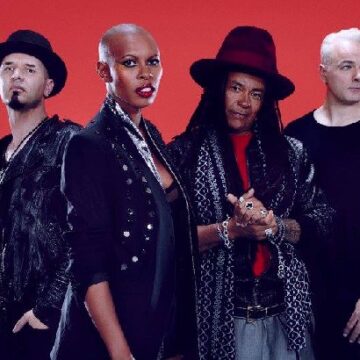 GLI SKUNK ANANSIE INFIAMMANO IL CAPODANNO INTERNAZIONALE DI COSENZA, BUON 2018! GLI SKUNK ANANSIE INFIAMMANO IL CAPODANNO INTERNAZIONALE DI COSENZA, BUON 2018!