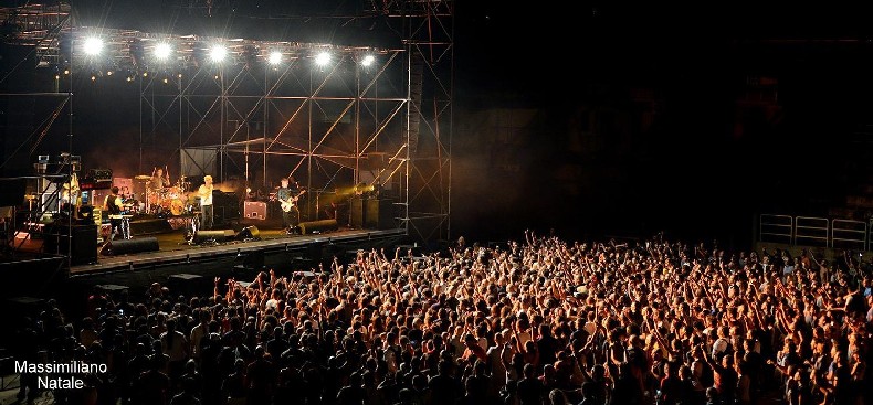 I SUBSONICA PREMIATI CHIUDONO COL BOTTO FATTI DI MUSICA RADIO JUKE BOX ESTATE 2015 I SUBSONICA PREMIATI CHIUDONO COL BOTTO FATTI DI MUSICA RADIO JUKE BOX ESTATE 2015