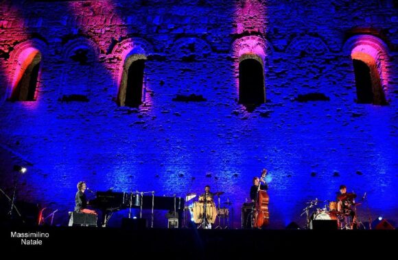 SERGIO CAMMARIERE STREGA IL PARCO SCOLACIUM DI ROCCELLETTA DI BORGIA SERGIO CAMMARIERE STREGA IL PARCO SCOLACIUM DI ROCCELLETTA DI BORGIA