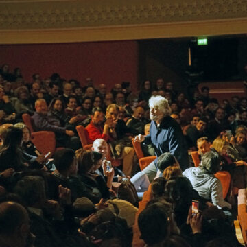 UN PIENO DI RISATE CON BEPPE GRILLO! UN PIENO DI RISATE CON BEPPE GRILLO!