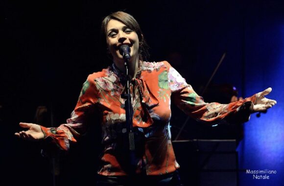 CARMEN CONSOLI CONQUISTA IL TEATRO RENDANO DI COSENZA CARMEN CONSOLI CONQUISTA IL TEATRO RENDANO DI COSENZA