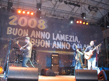 BANDABARDO´: REPLICA SU VIDEOCALABRIA BANDABARDO´: REPLICA SU VIDEOCALABRIA