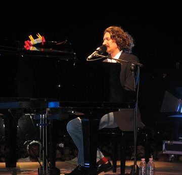 GRANDI EMOZIONI CON SERGIO CAMMARIERE GRANDI EMOZIONI CON SERGIO CAMMARIERE