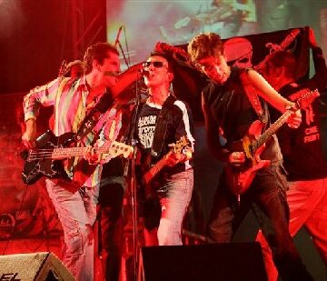 EDOARDO BENNATO INCANTA REGGIO CALABRIA