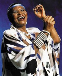 LA MUSICA PIANGE LA MORTE DI MIRIAM MAKEBA
