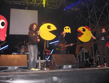 CAPAREZZA INFIAMMA L´AVVIO DEL 2009 A LAMEZIA CAPAREZZA INFIAMMA L´AVVIO DEL 2009 A LAMEZIA