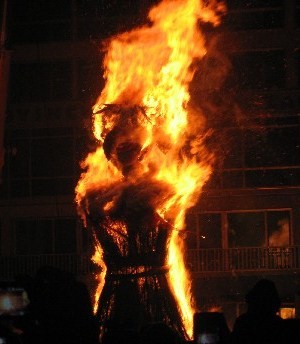 LA FESTA DEL SOLE e PAZZA PIAZZA LA FESTA DEL SOLE e PAZZA PIAZZA