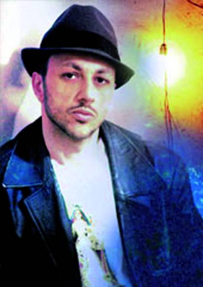 Buon Natale e un 2011 pieno di musica! Buon Natale e un 2011 pieno di musica!