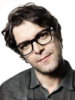 IN MIGLIAIA SFIDANO LA PIOGGIA PER SAMUELE BERSANI A RENDE IN MIGLIAIA SFIDANO LA PIOGGIA PER SAMUELE BERSANI A RENDE